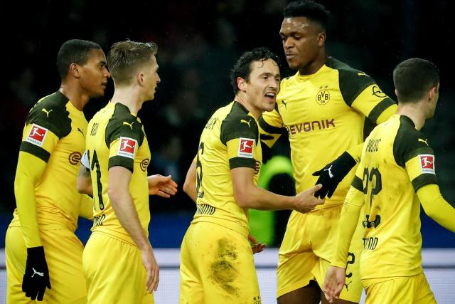 两人在英超对瓜氏曼城参与10+球：孙兴慜和萨拉赫