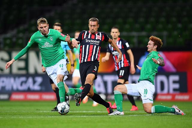 欧冠-哈兰德双响京东安破门 曼城3-3费耶诺德